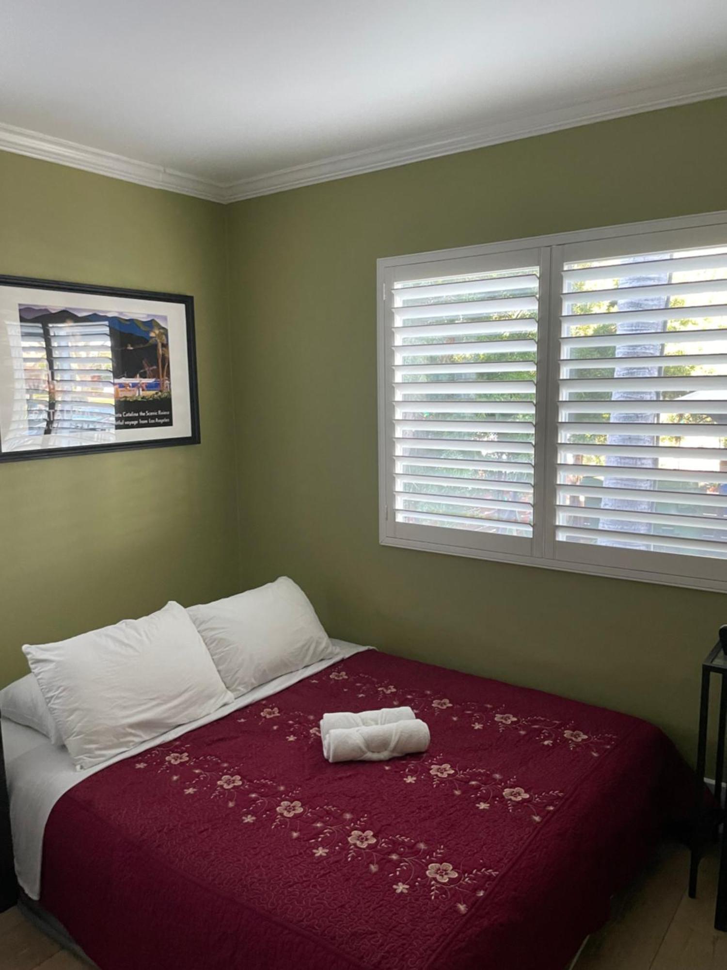 Private In Angeles With Wifi And Ac And Private Fridge!!! Hospedagem domiciliar Los Angeles
