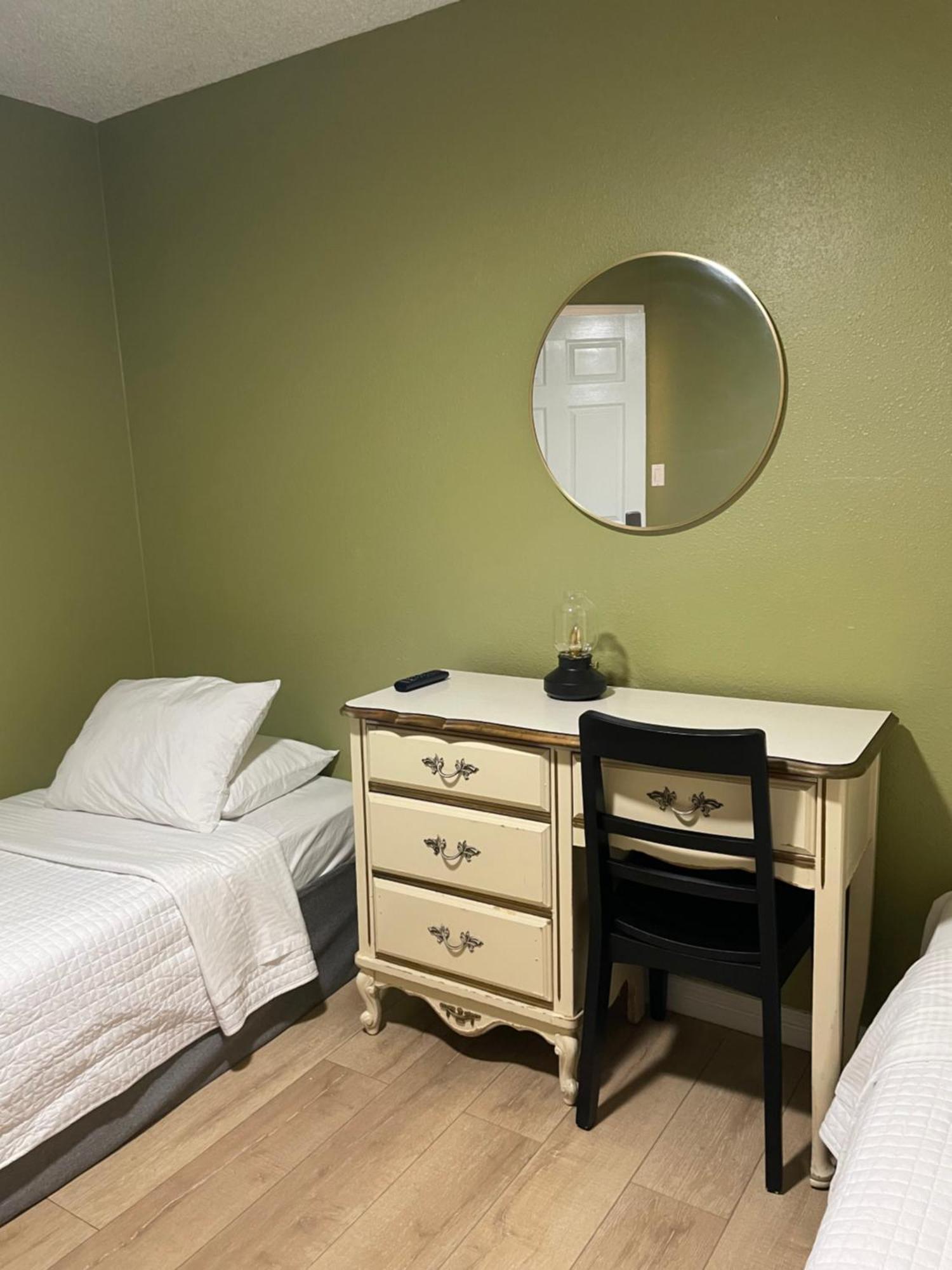 Hospedagem domiciliar Private In Angeles With Wifi And Ac And Private Fridge!!! Los Angeles